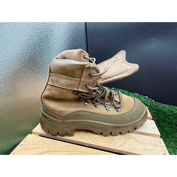 Belleville- Military Combat Boots-Beige-Size 5.5M main image 4
